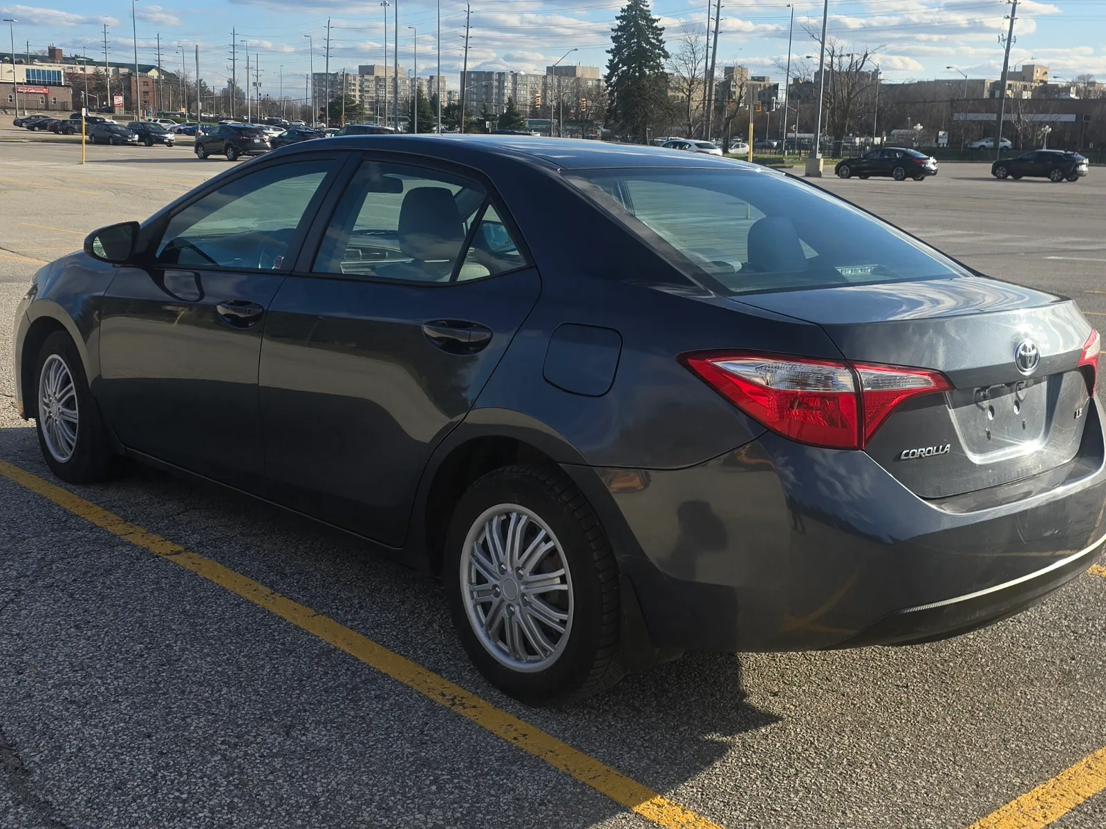 2016 Toyota Corolla — photo 6 of 11
