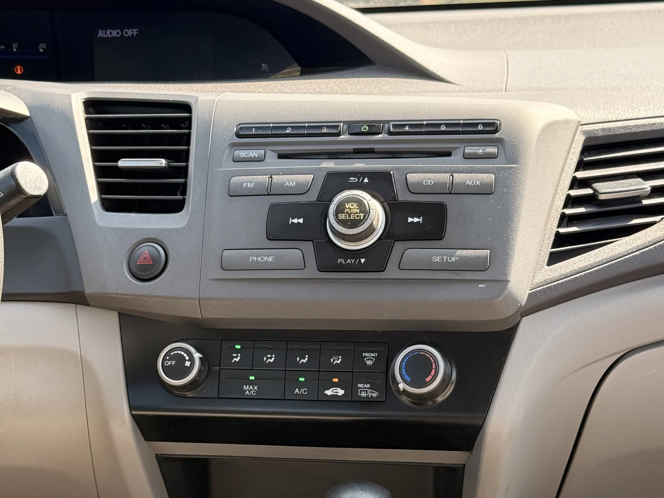 2012 Honda Civic LX — photo 9 of 13