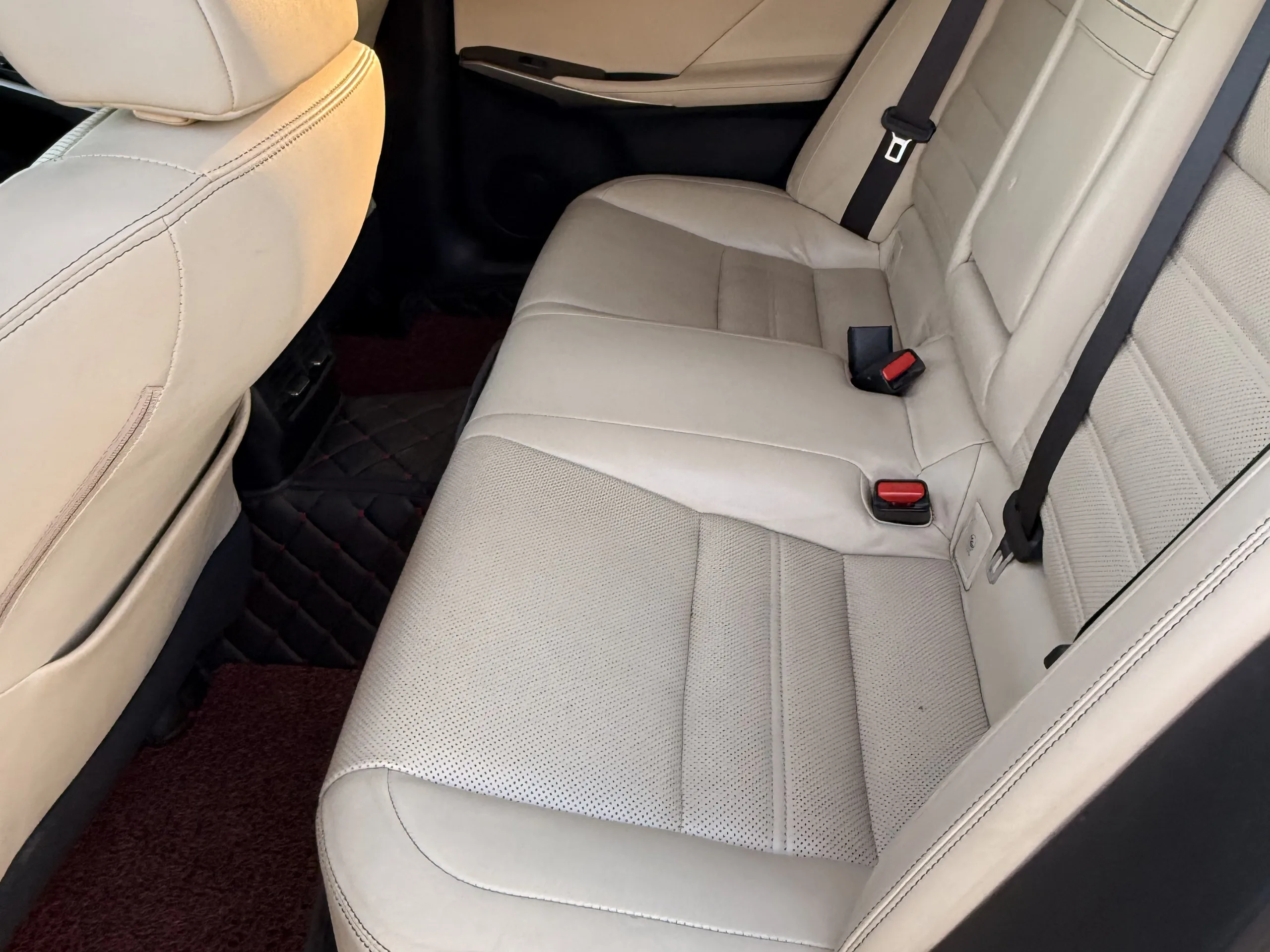 2014 Lexus IS 250 — photo 12 of 13