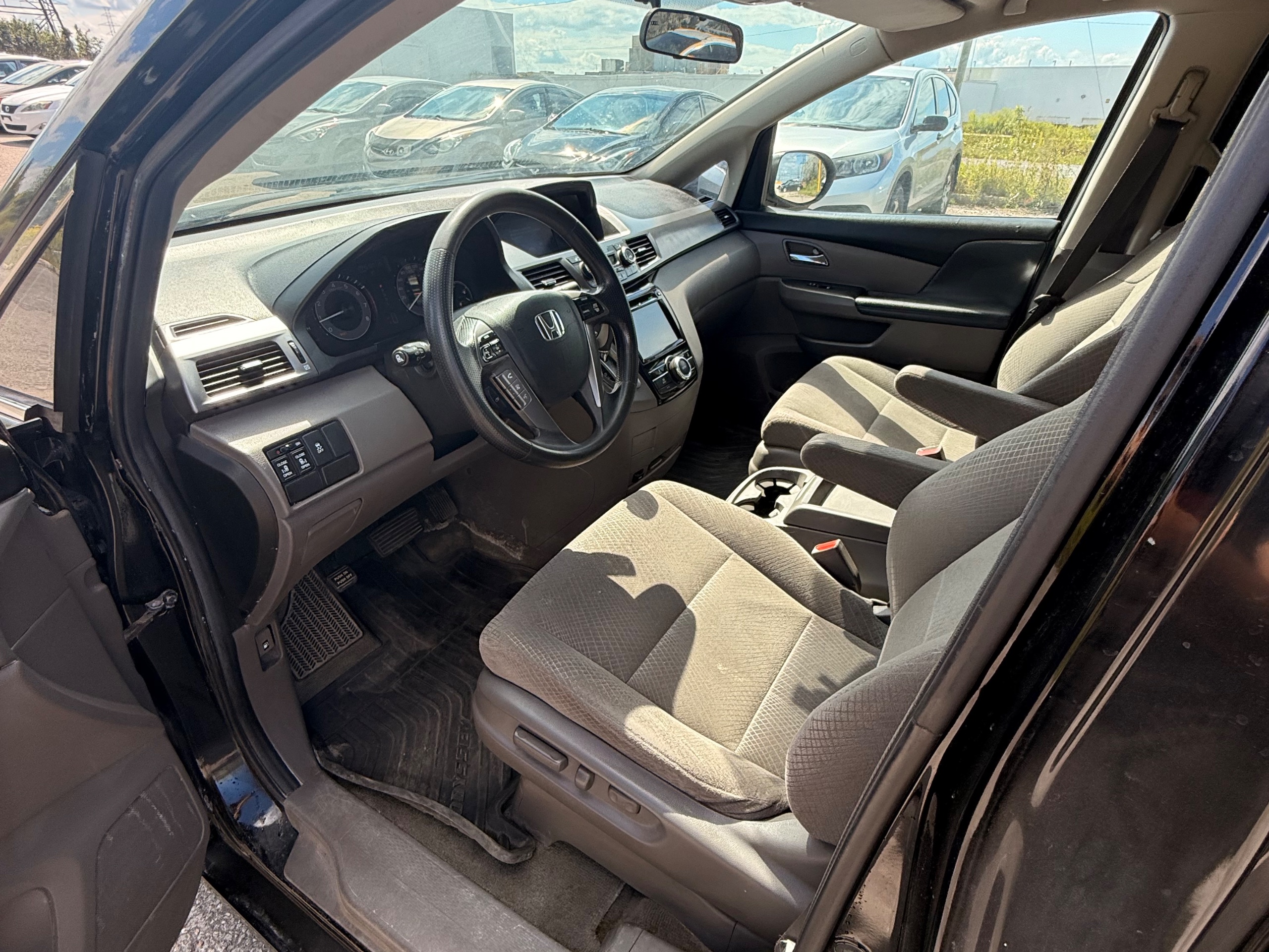 2014 Honda Odyssey EX — photo 7 of 21