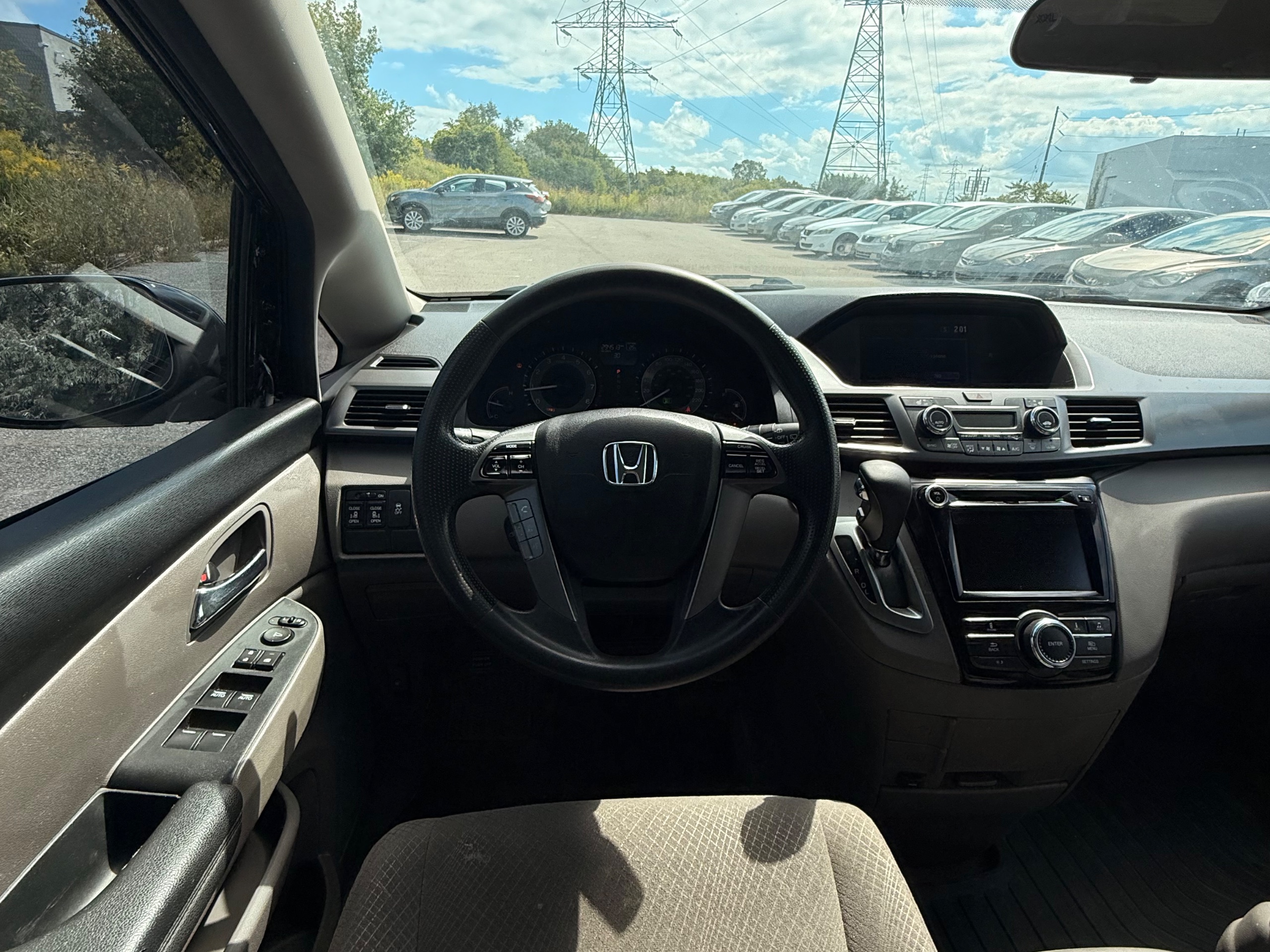2014 Honda Odyssey EX — photo 9 of 21