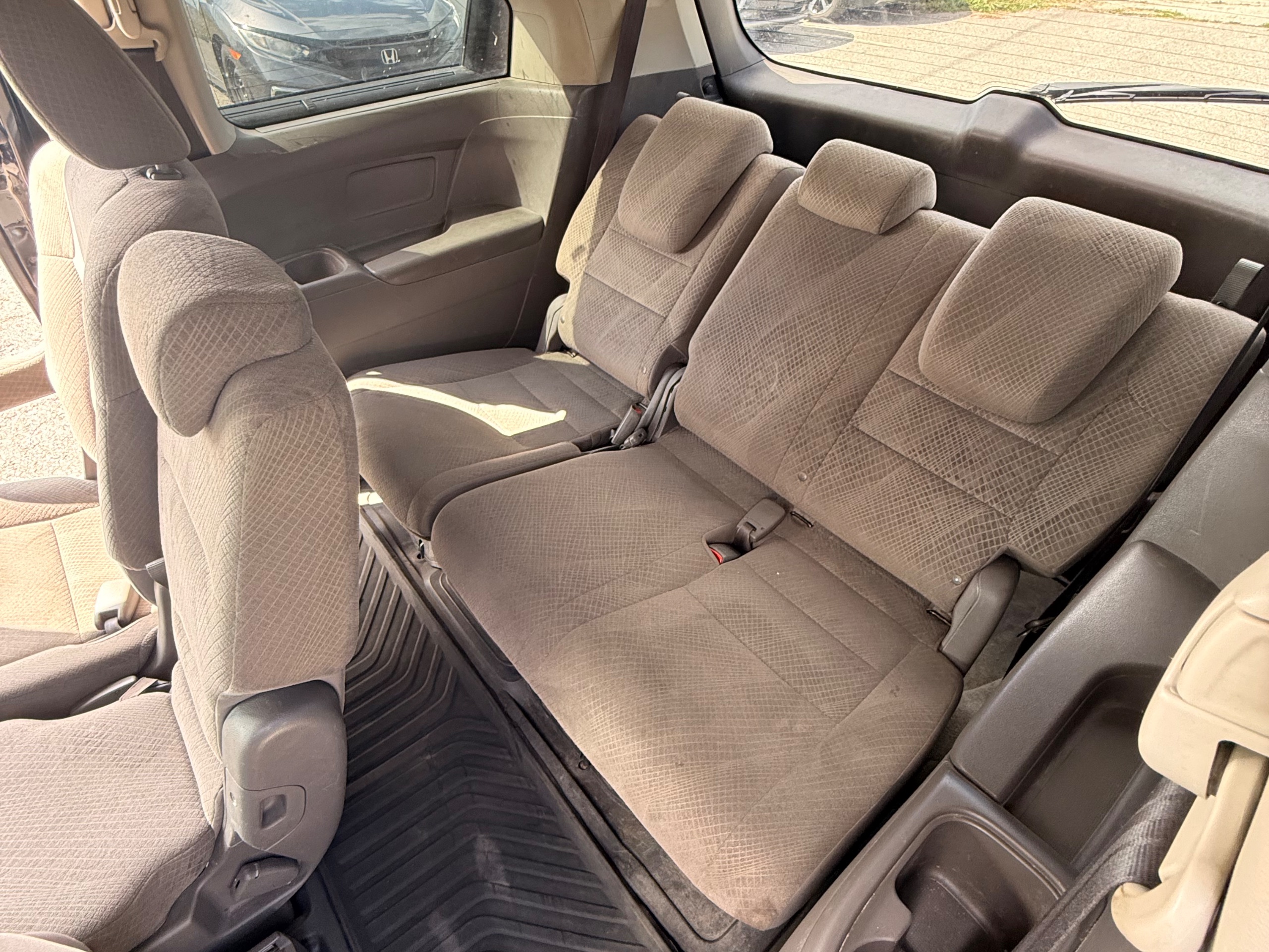 2014 Honda Odyssey EX — photo 16 of 21