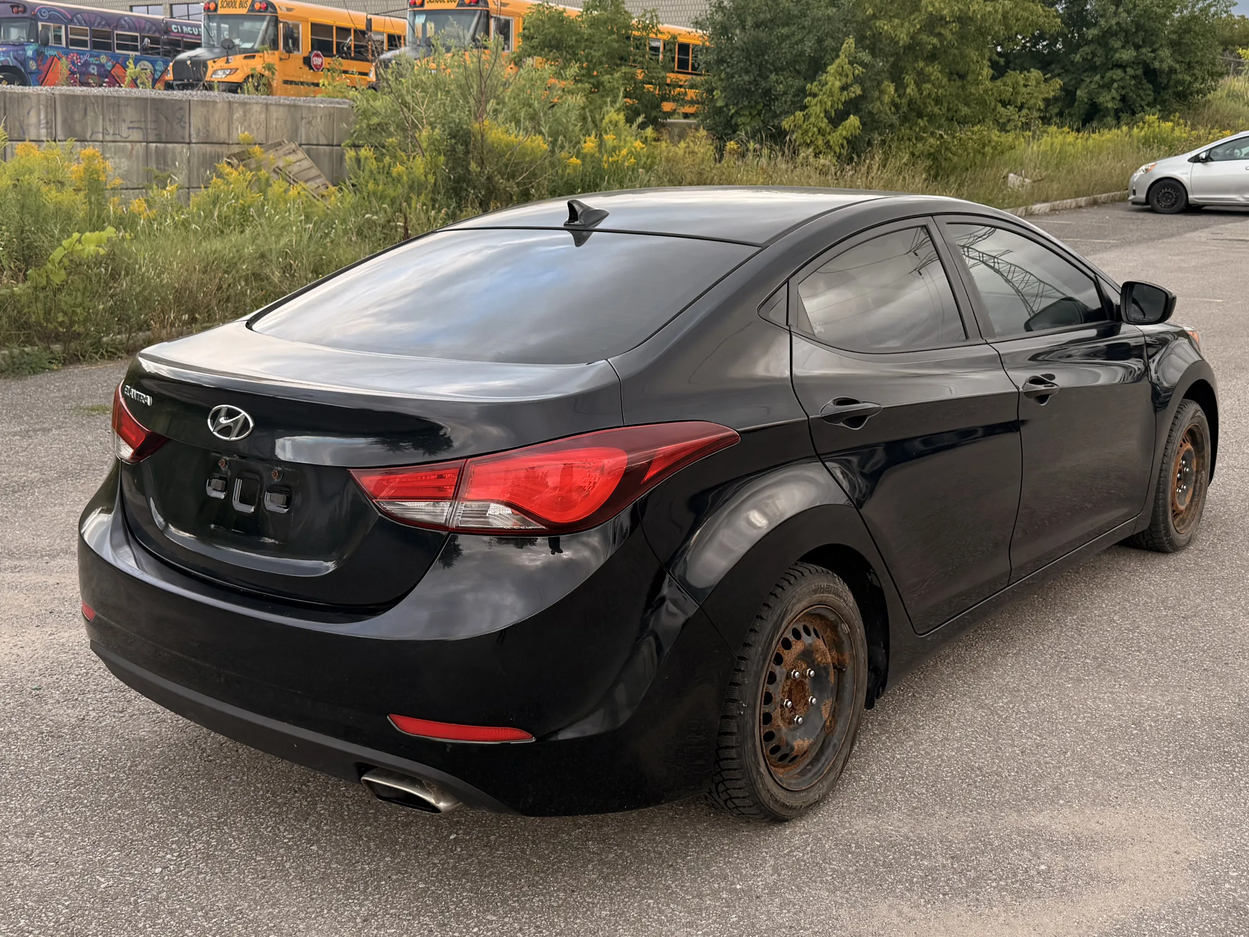 2015 Hyundai Elantra GLS — photo 4 of 10