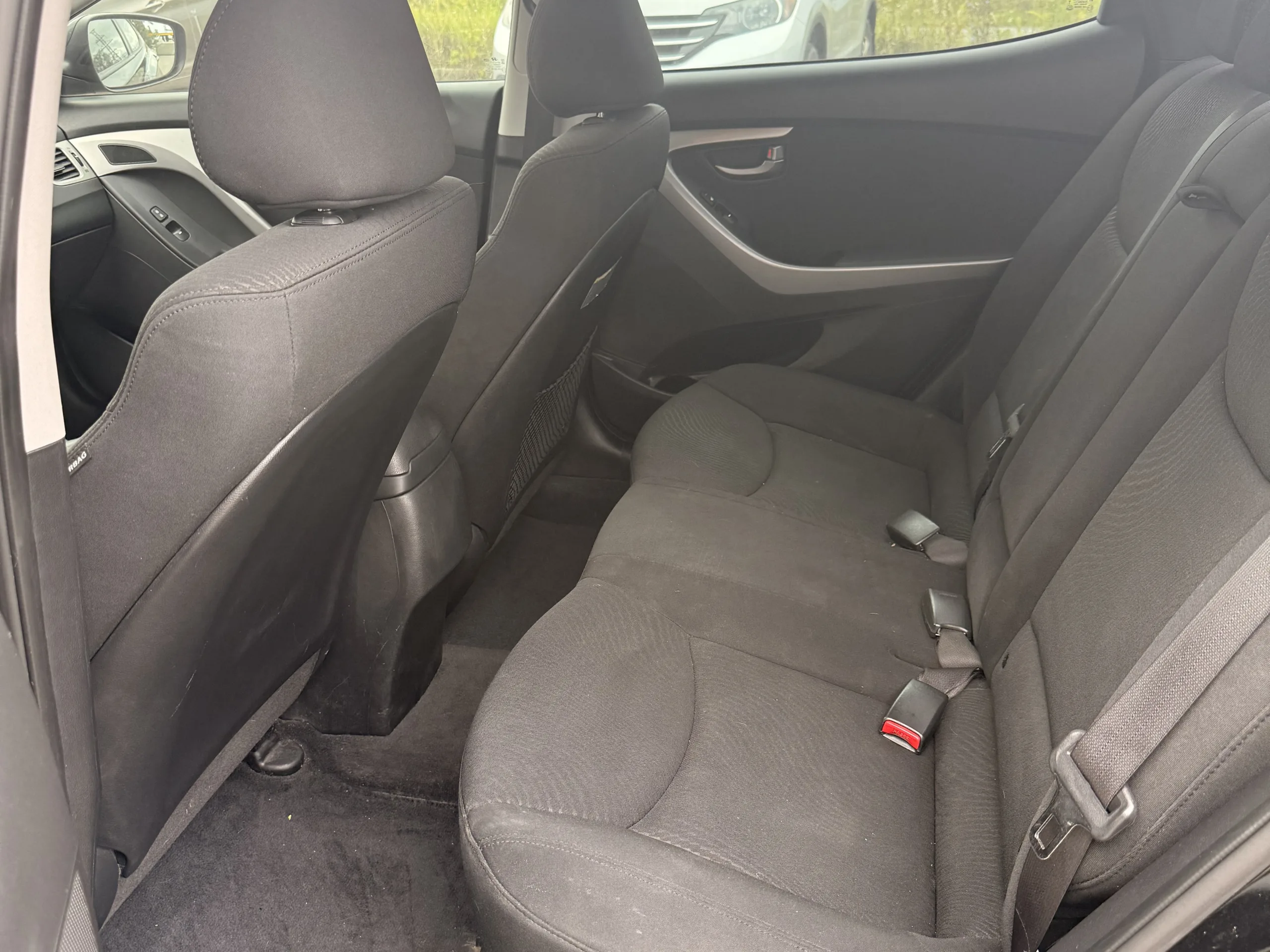 2015 Hyundai Elantra GLS — photo 7 of 10