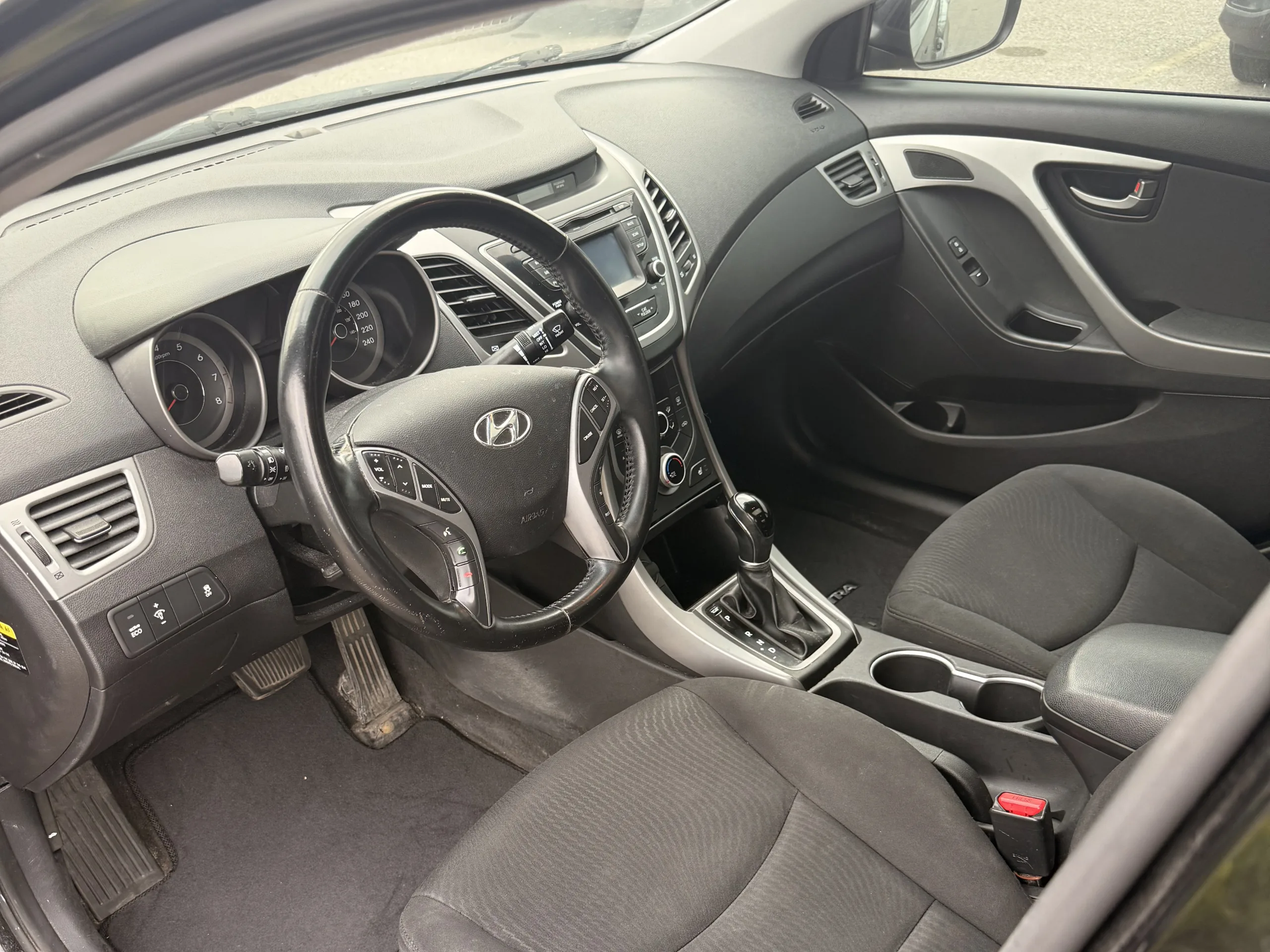 2015 Hyundai Elantra GLS — photo 9 of 10