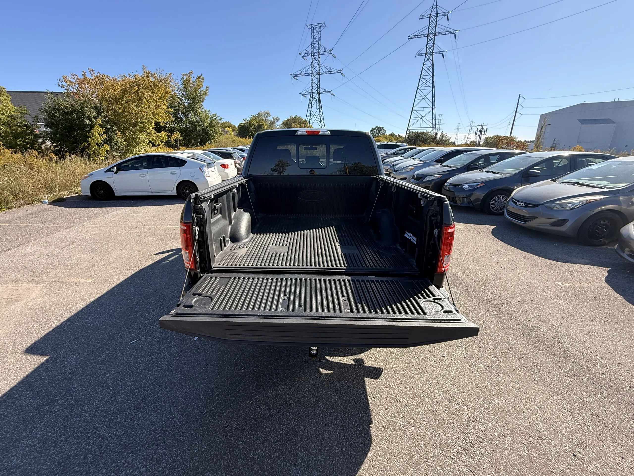 2016 Ford F-150 XLT — photo 8 of 19