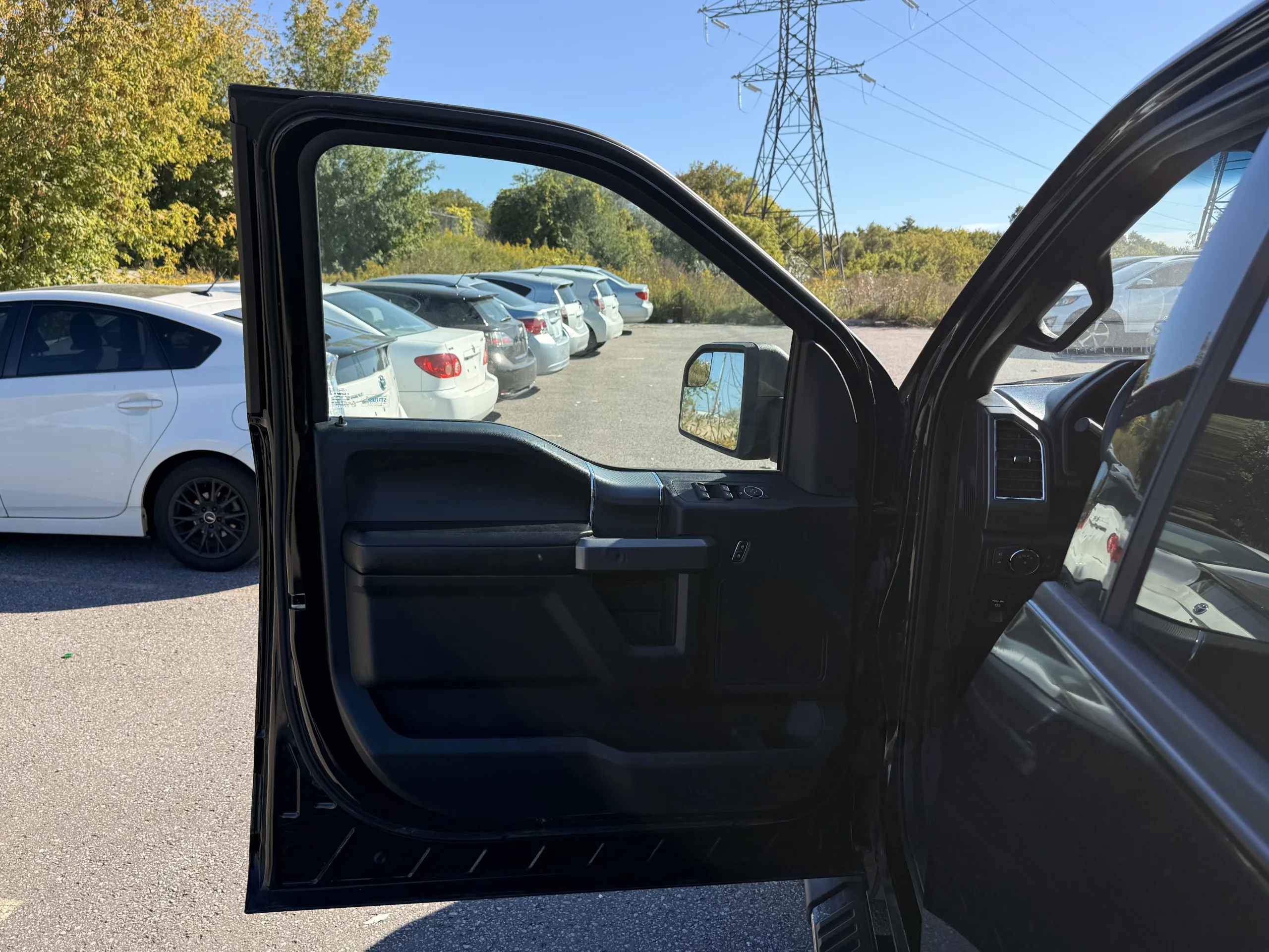 2016 Ford F-150 XLT — photo 9 of 19