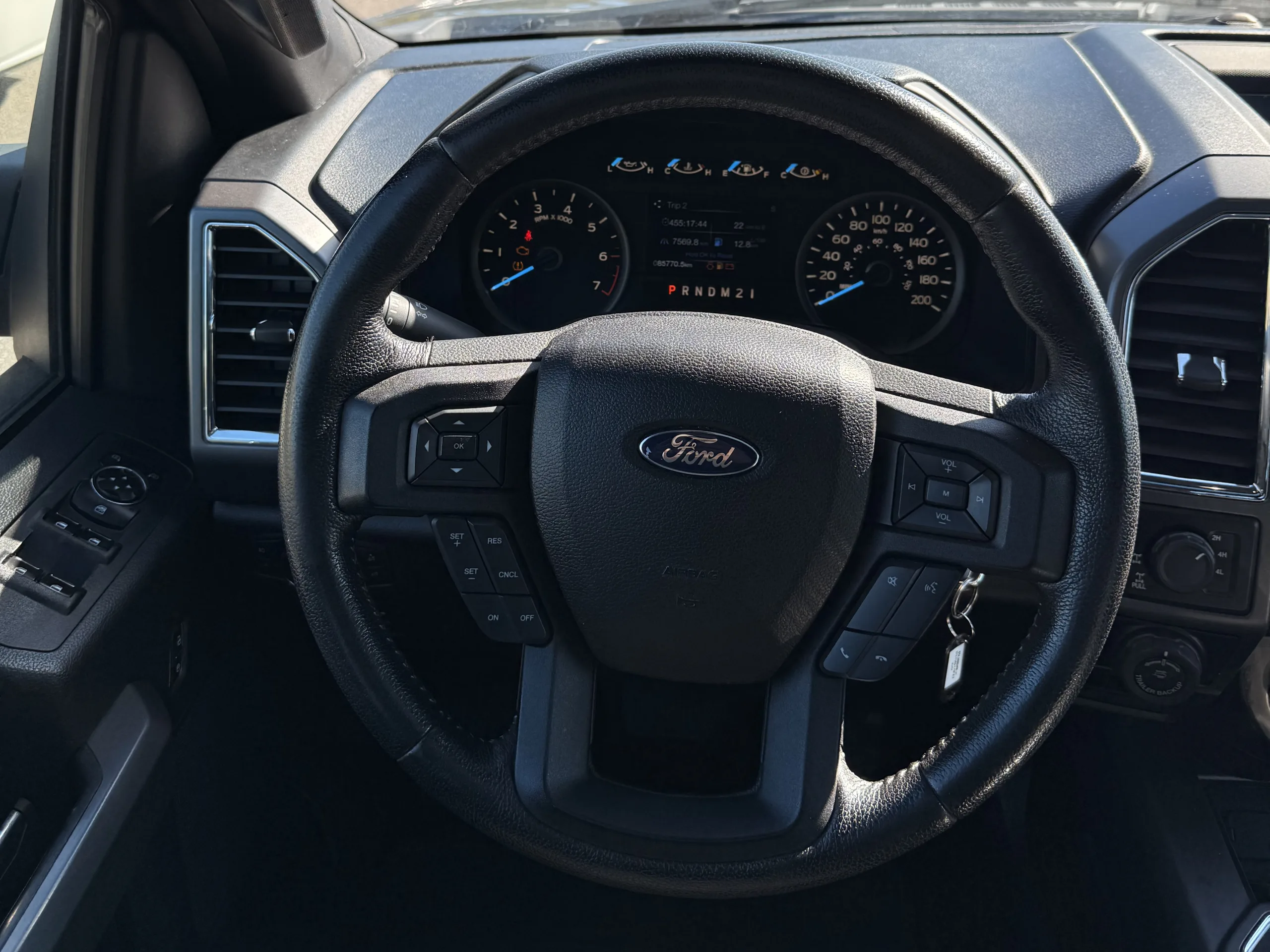 2016 Ford F-150 XLT — photo 14 of 19