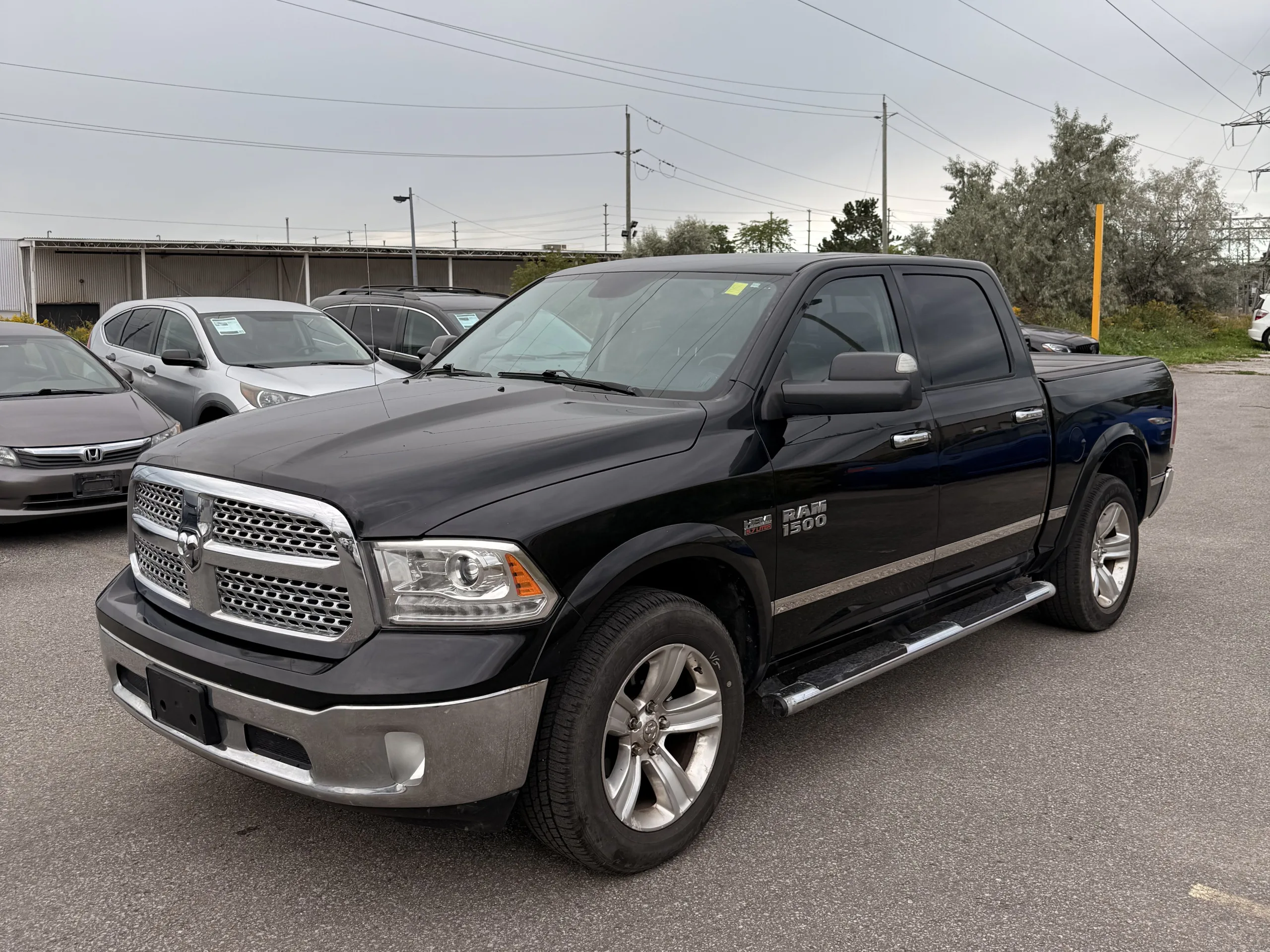 2015 RAM 1500 Laramie — photo 6 of 20