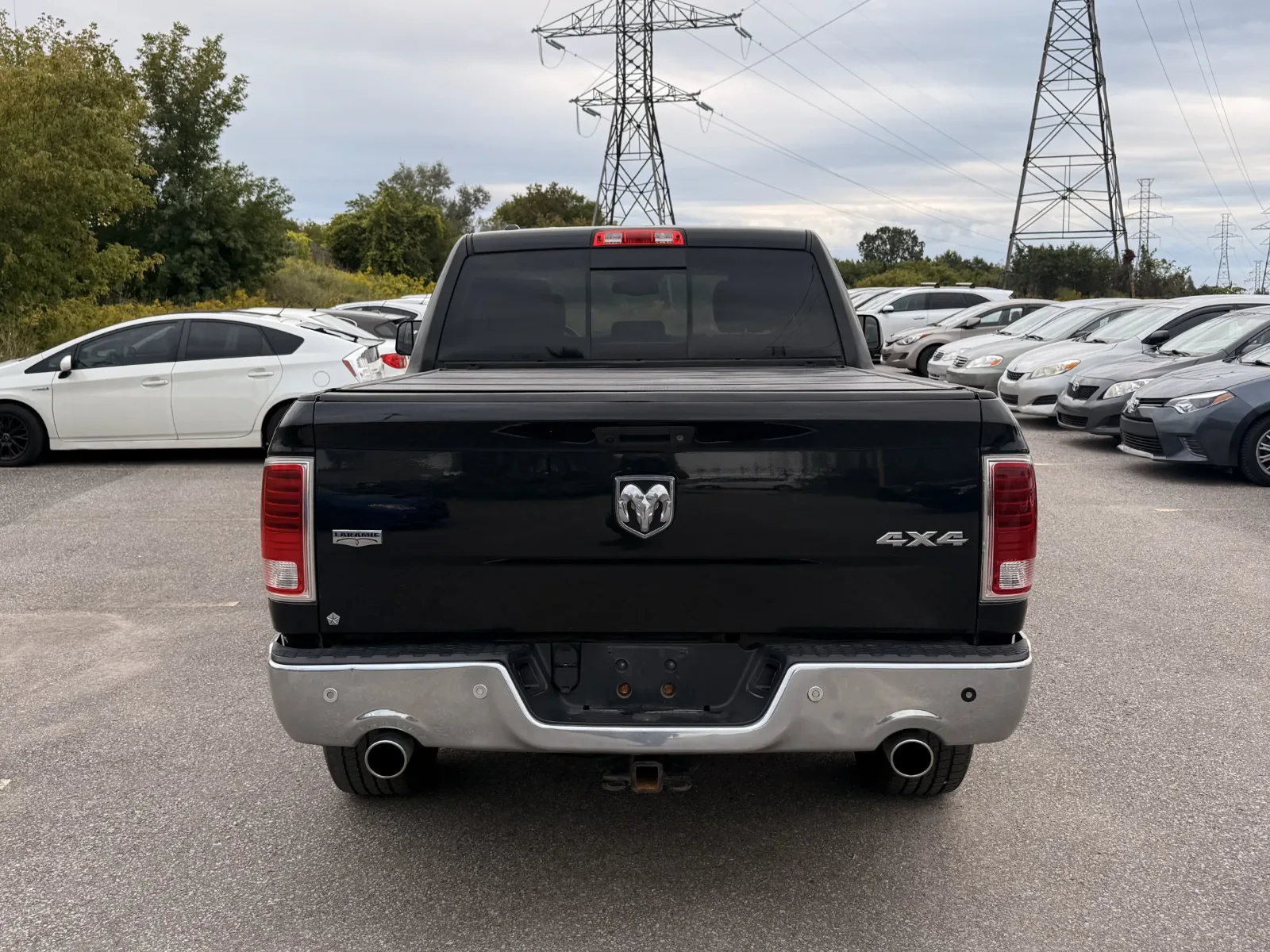 2015 RAM 1500 Laramie — photo 4 of 20
